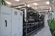 Průmyslové tepelné čerpadlo s chladivem CO2 o výkonu 1800 kW - CZT